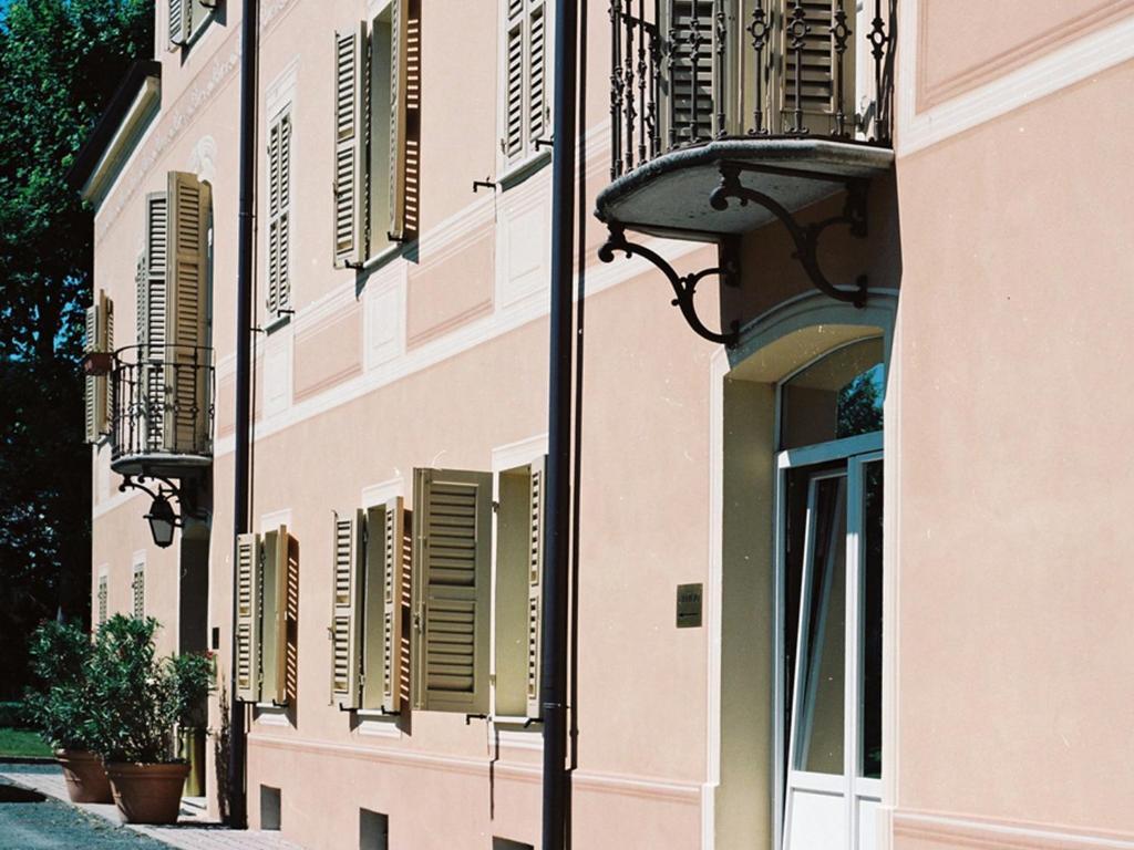 Villa Meli Lupi - Residenze Temporanee Parma Kültér fotó
