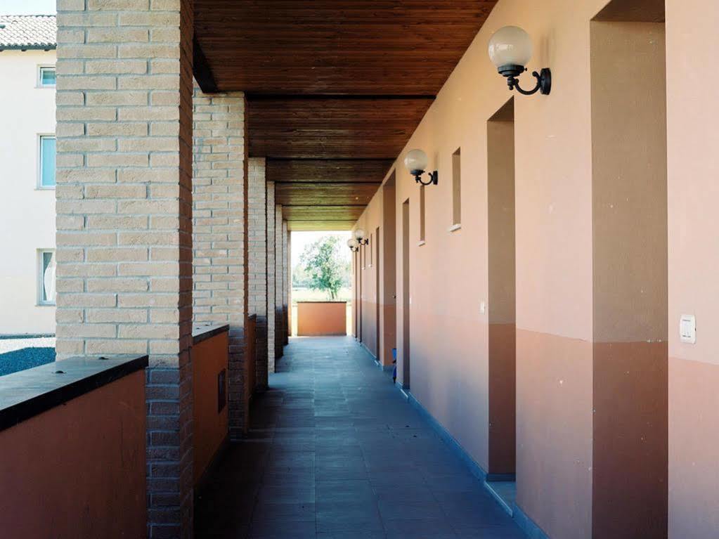 Villa Meli Lupi - Residenze Temporanee Parma Kültér fotó