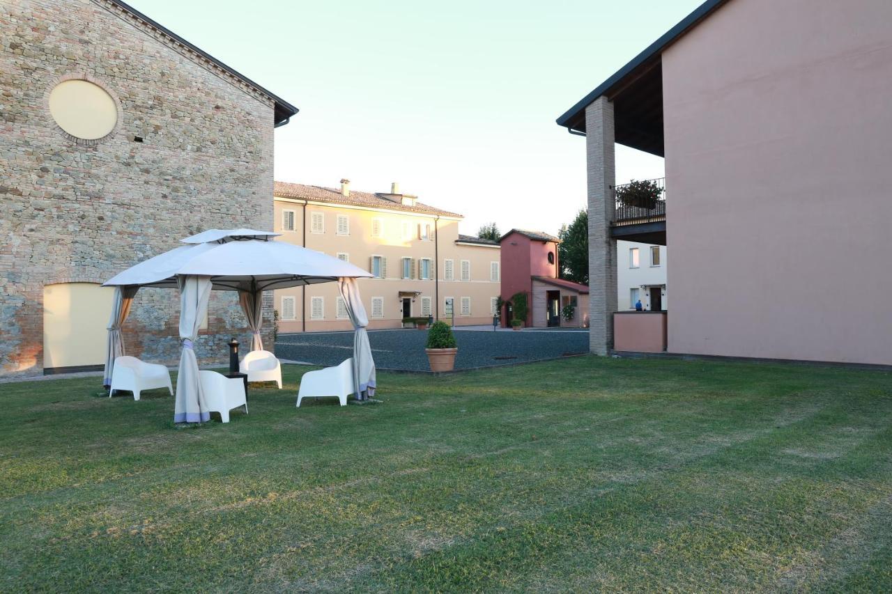 Villa Meli Lupi - Residenze Temporanee Parma Kültér fotó