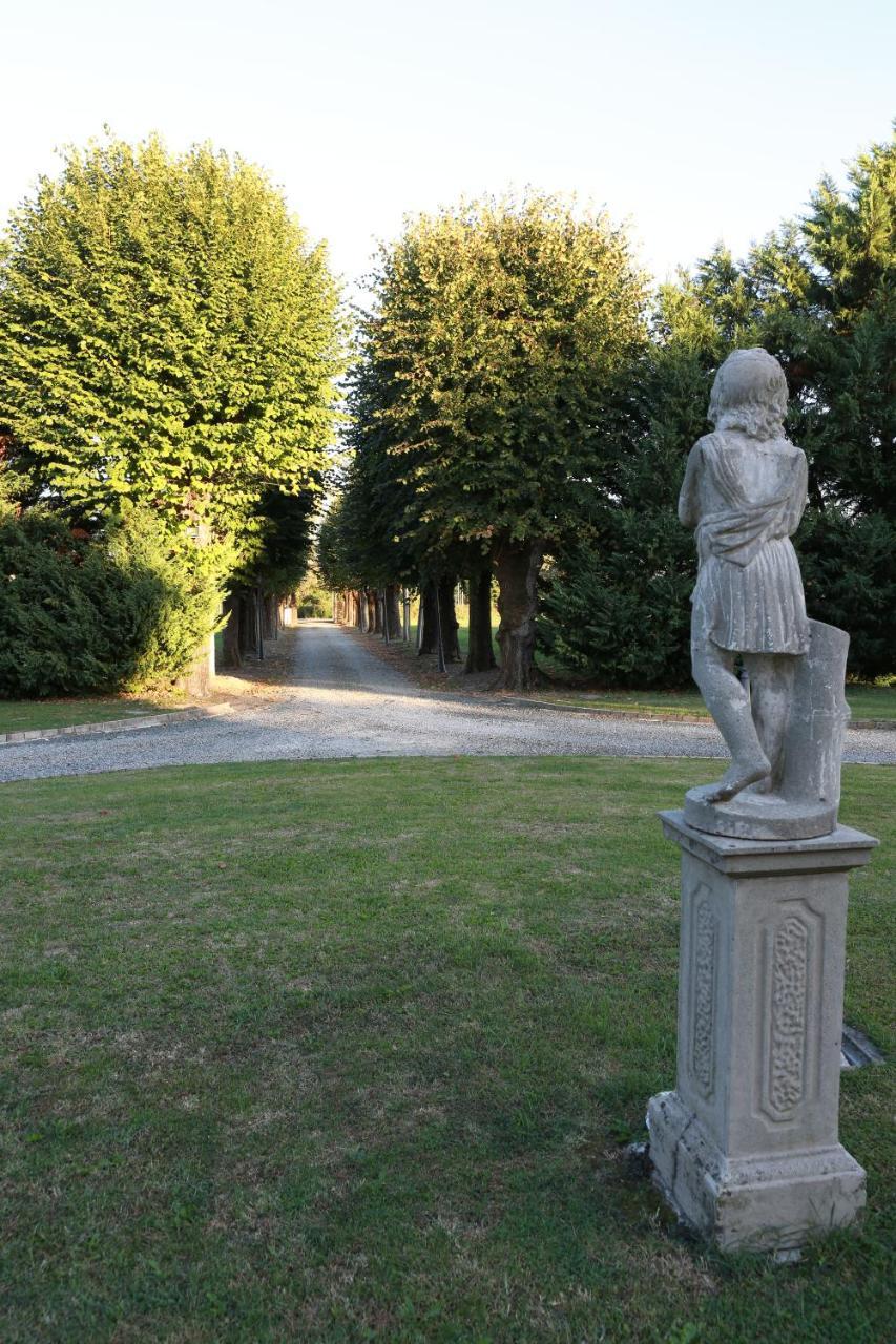 Villa Meli Lupi - Residenze Temporanee Parma Kültér fotó